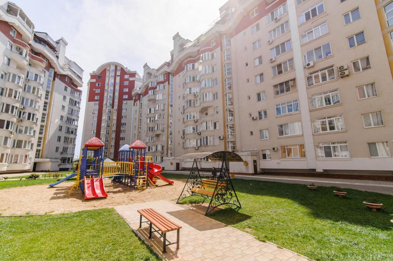 Luxrent Apartamento Chisináu Exterior foto