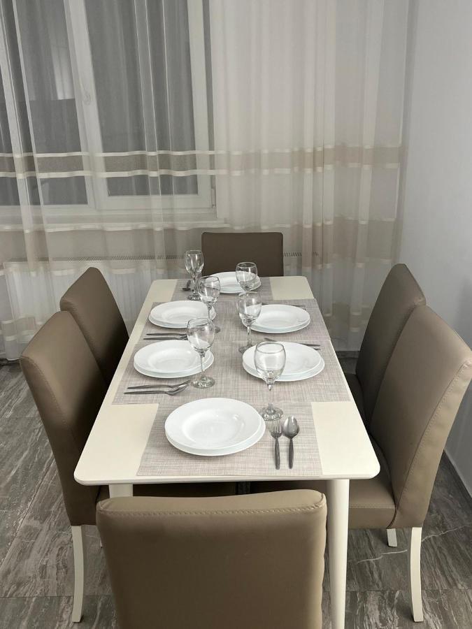 Luxrent Apartamento Chisináu Exterior foto
